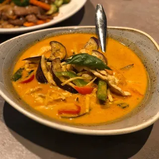 Yellow Curry (Spicy*)