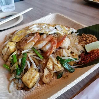 Pad Thai Goong Sod