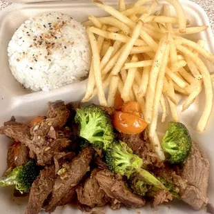 Beef and broccoli, naturally GF and no grease to be found! YOU MUST TRY THIS.