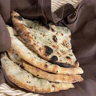 Garlic naan: comes in four pieces