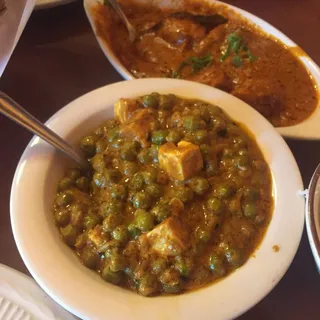 Mutter Paneer