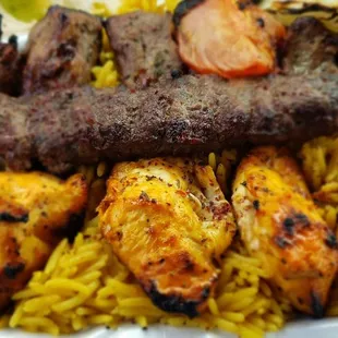 The mixed grill meat on parade