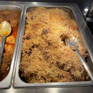 Best pullao ever especially if you combine it with the raita (mint yogurt) chutni!