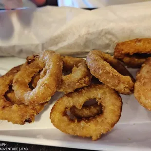 food, chicken wings and fried chicken