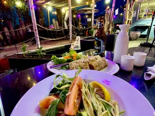 Tong's Thai Restaurant