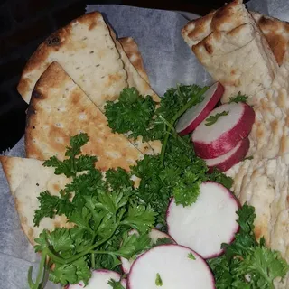 Fresh Baked Whole Pita Bread