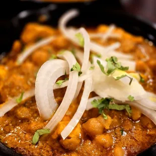 Mirg cholle, chicken korma and tandoori chicken