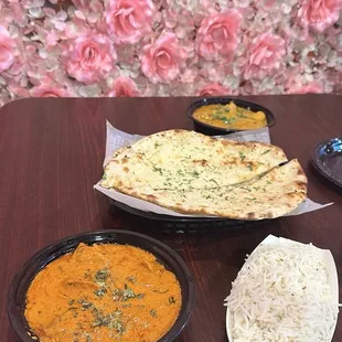 Butter Chicken, Chicken Korma, Garlic Naan &amp; rice