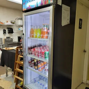 Self serve drink station