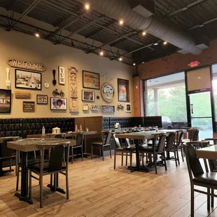 the interior of a restaurant