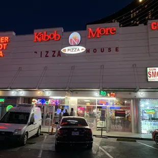 the outside of a restaurant