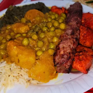 Chicken &amp; Seekh Kabob Combo w/Aloo Muttar and Aloo Saag