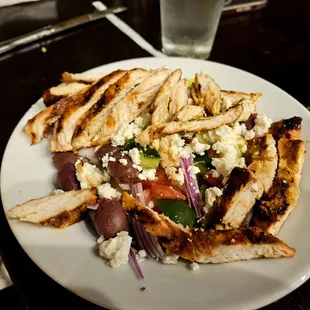 Greek salad with grilled chicken