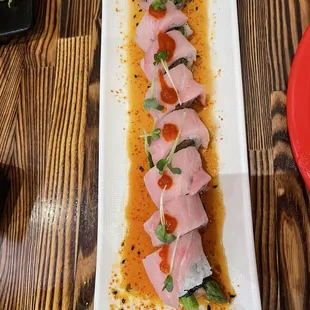 Hamachi Sake Roll