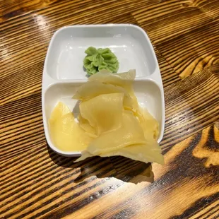 Gonna eat some yummy sushi !