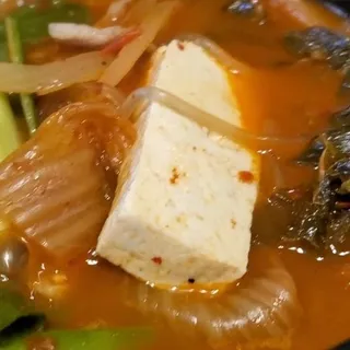 Kimchi Jjigae