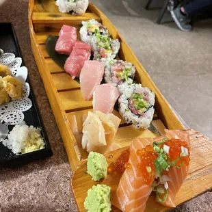 sushi, sushi and sashimi, sashimi, food