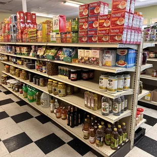 Teas, vinegars and olives