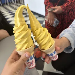 Mango ice cream