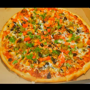 Chicken kebob pizza