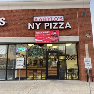 the front of a restaurant