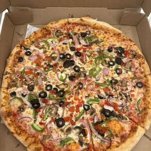 16" Kabylo's House Veggie Pizza