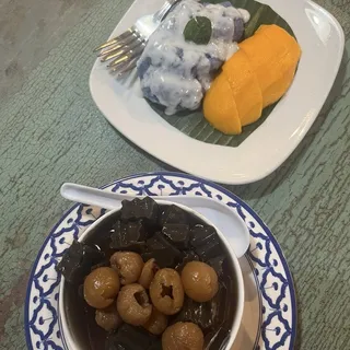 Herbal Jelly with Longan