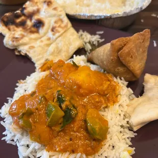 Naan, veggie samosa, basmati rice &amp; chicken madras/ aloo gobi