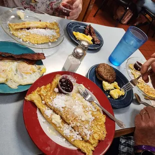 Breakfast extraordinaire!