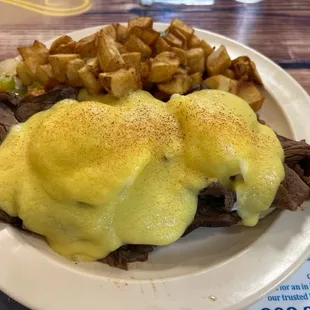 Tri Tip Benedict
