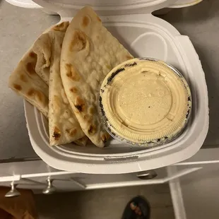 Hummus with Pita Wedges