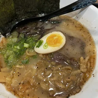 Tonkotsu Black Garlic Ramen