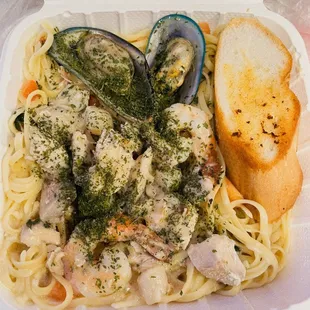 Seafood Scampi