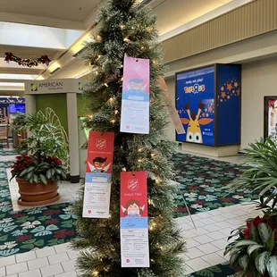 It&apos;s angel tree time!