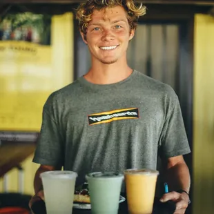 Papaya Power Smoothie, Banana Bang Smoothie, Fresh Squeezed Lemondae and Farm Pizza with Side Salad