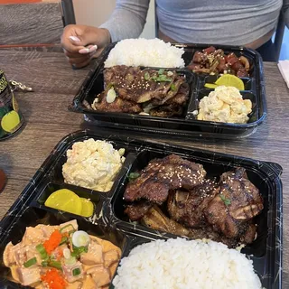 3 Pieces BBQ Short Rib and Limu Poke Bento