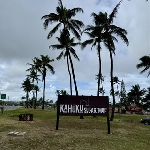 10.26.24 exploring the many food trucks at the Kahuku Sugar Mill
