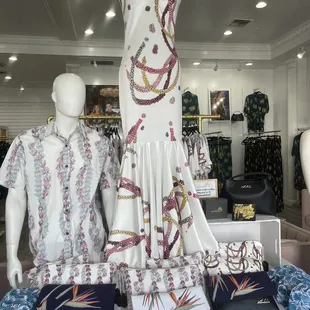 So gorgeous! I love  this store