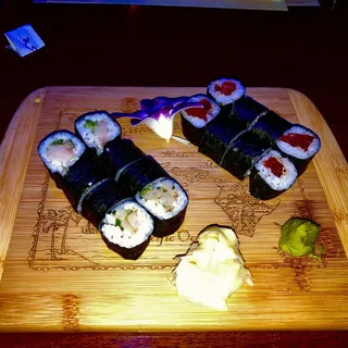 Yellowtail and Scallion Roll