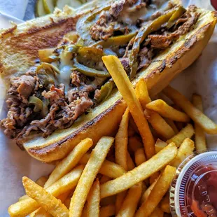 Steak Sandwich w/Fries