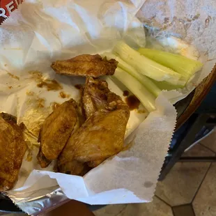 Ordered medium wings....ate some before the picture was taken.