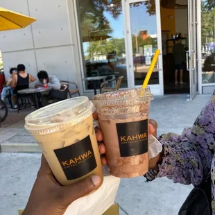 Coconut macadamia nut latte and chai latte