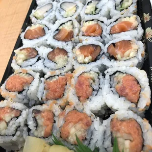 Spicy salmon and spicy yellowtail rolls