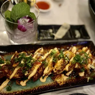 Harshbrown roll is on the house. It's so nice of them to offer this complimentary dish