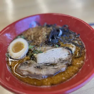 Bland ramen. No flavors. Topping were dry.