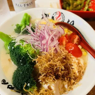 Creamy Vegan Tonkotsu Ramen