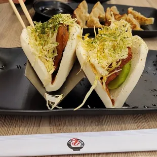 chicken cutlet bun