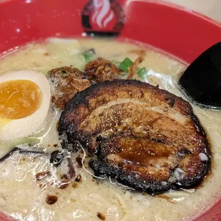 White tonkotsu ramen