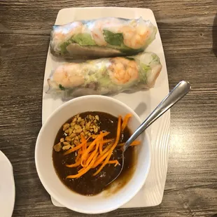 Spring rolls with shrimp and pork