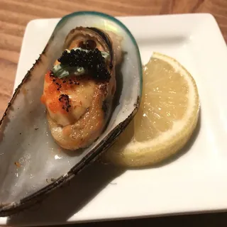 Dynamite Mussels